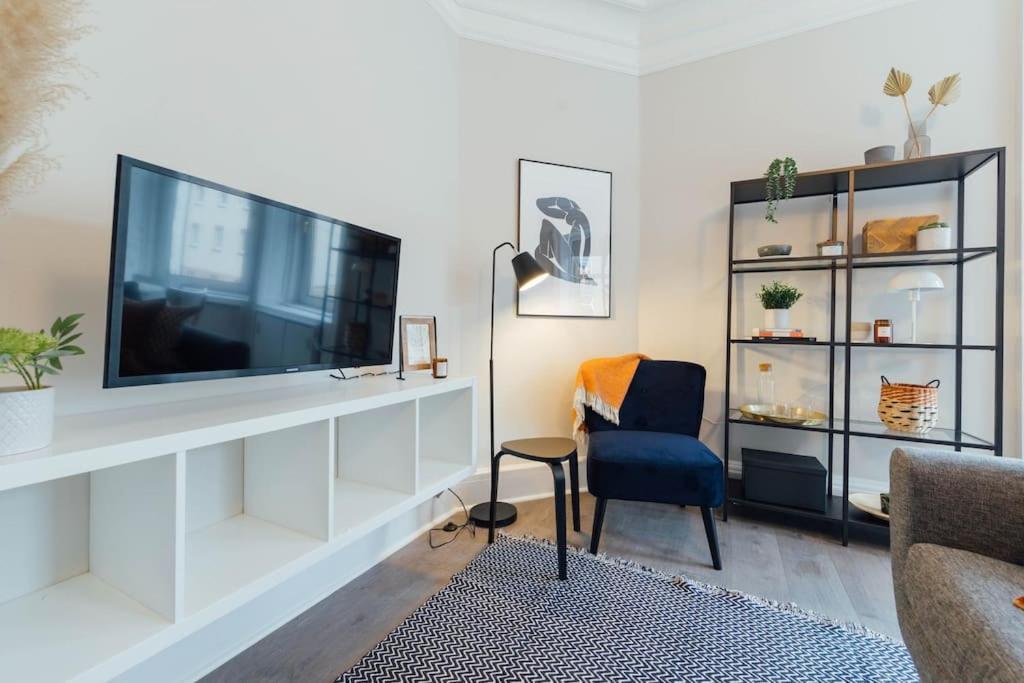 Stylish Stirling Apartment - Free Parking Zewnętrze zdjęcie
