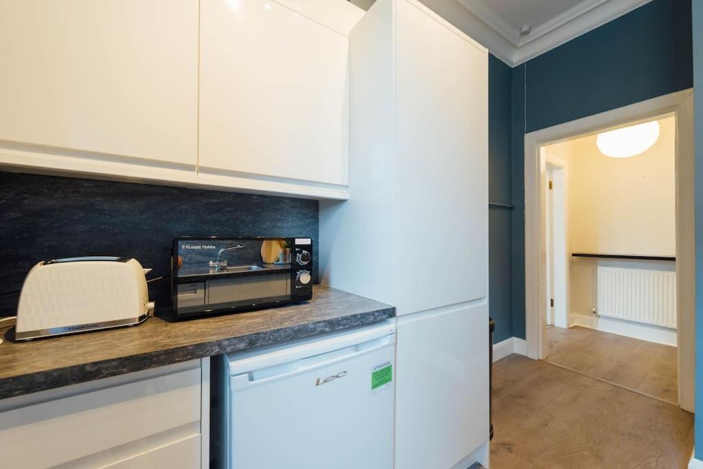 Stylish Stirling Apartment - Free Parking Zewnętrze zdjęcie