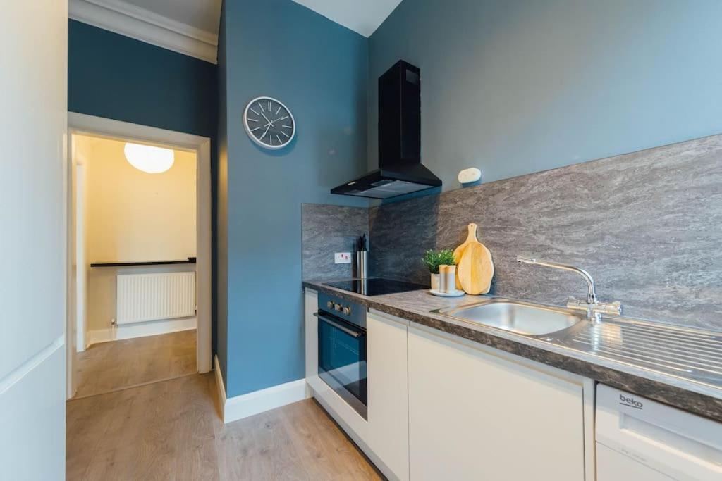 Stylish Stirling Apartment - Free Parking Zewnętrze zdjęcie