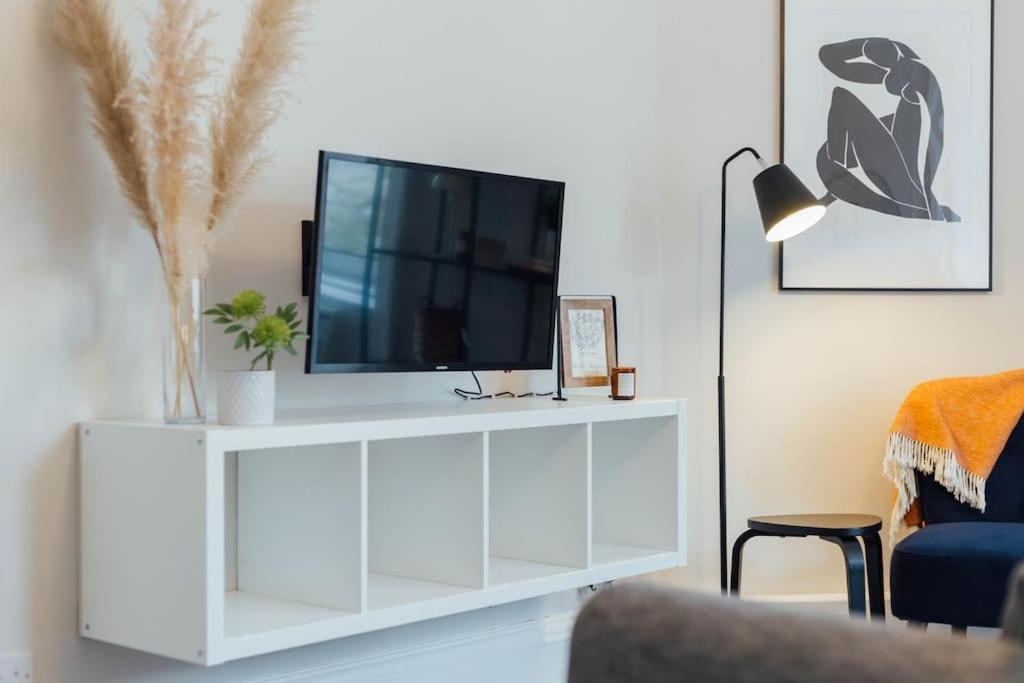 Stylish Stirling Apartment - Free Parking Zewnętrze zdjęcie